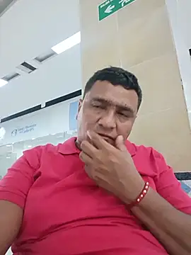 Snapshot of luis20212 chatting on 23, 5, 2026 luis20212 online show from 23, 5, 2026