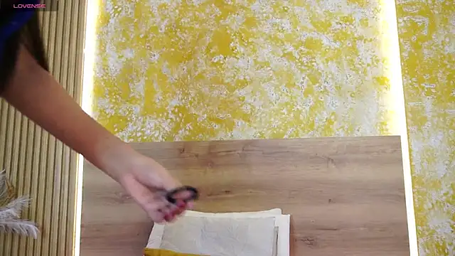 mia rossi 7 online show from 15, 4, 2026