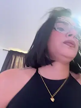 JessieAdams   online show from 28, 3, 2026