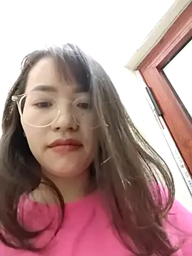 Easyly0 online show from 4, 4, 2026