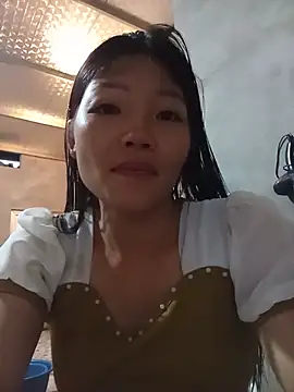 Snapshot of -Quyny- chatting on 8, 6, 2026 -Quyny- online show from 8, 6, 2026