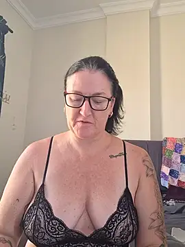 Snapshot of Flirty_Siennax chatting on 8, 8, 2026 Flirty Siennax online show from 8, 8, 2026