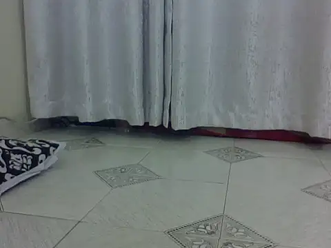 Snapshot of nozie03 chatting on 8, 4, 2026 nozie03 online show from 8, 4, 2026