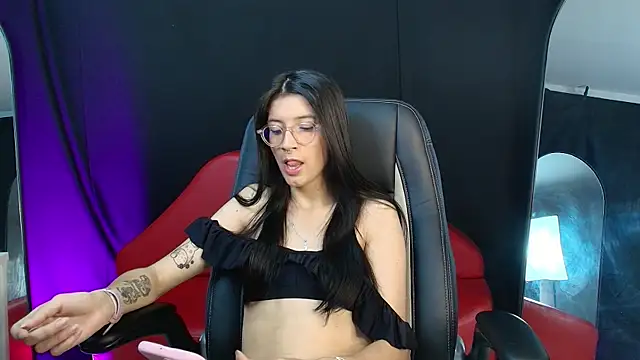 jazminswee online show from 30, 4, 2026