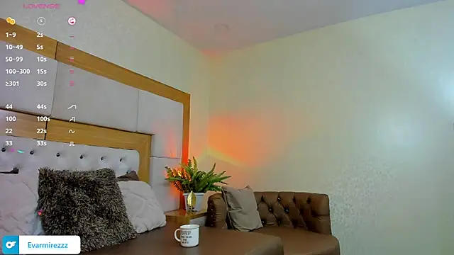 Venezuelan Butt online show from 19, 5, 2026