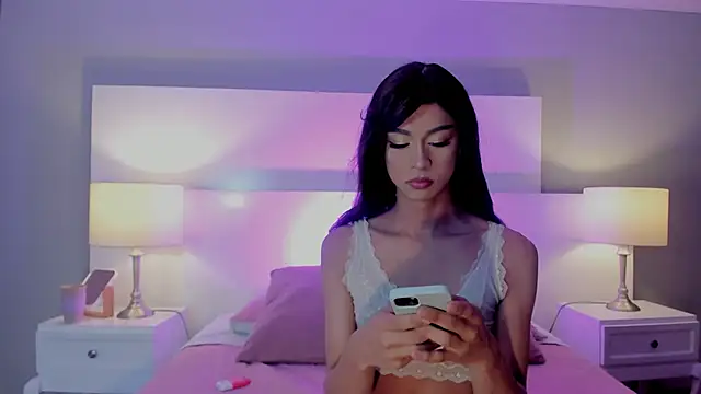 Miss sunshinee online show from 19, 4, 2026