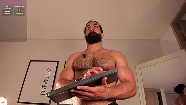 Snapshot of Max_strong01 chatting on 6, 5, 2026 Max strong01 online show from 6, 5, 2026