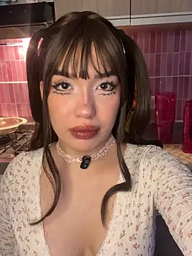 slyveon online show from 4, 4, 2026