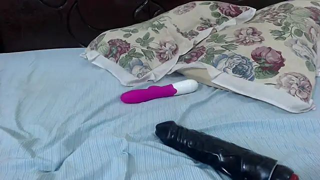 emmytease online show from 14, 4, 2026