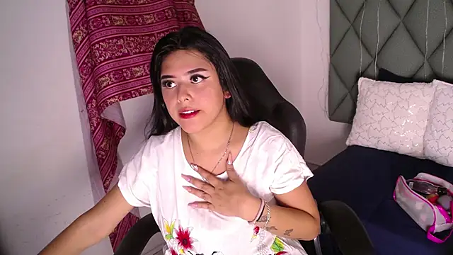 Snapshot of devika_kumar chatting on 7, 7, 2026 devika kumar online show from 7, 7, 2026