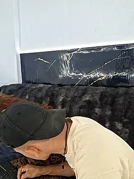 MeridaHilton online show from 11, 4, 2026