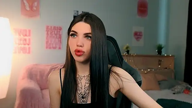 Snapshot of molly_rettyy chatting on 15, 5, 2026 molly rettyy online show from 15, 5, 2026