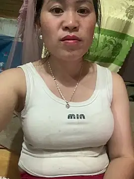 Snapshot of Sunny-smile1 chatting on 3, 4, 2026 Sunny-smile1 online show from 3, 4, 2026