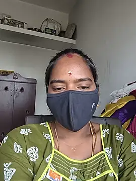 Snapshot of Tamil_Sangeetha chatting on 18, 5, 2026 Tamil Sangeetha online show from 18, 5, 2026