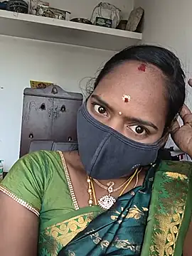Snapshot of Tamil_Sangeetha chatting on 4, 6, 2026 Tamil Sangeetha online show from 4, 6, 2026