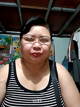 Snapshot of Monglan-c chatting on 9, 5, 2026 Monglan-c online show from 9, 5, 2026