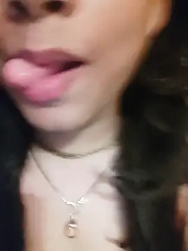 Snapshot of SweetTsAngel chatting on 7, 4, 2026 SweetTsAngel online show from 7, 4, 2026