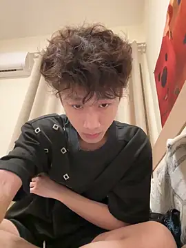 sexyboy-3525 online show from 5, 4, 2026