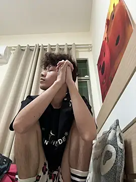 sexyboy-3525 online show from 13, 5, 2026