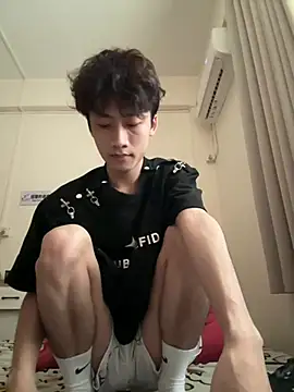 sexyboy-3525 online show from 3, 7, 2026