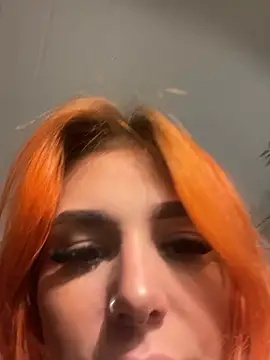 devilinhereyes online show from 7, 4, 2026