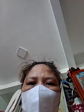 Snapshot of Yummy_9x chatting on 19, 5, 2026 Yummy 9x online show from 19, 5, 2026