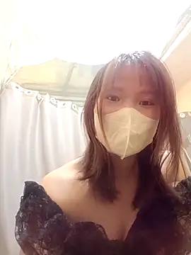 Snapshot of -Trang- chatting on 1, 4, 2026 -Trang- online show from 1, 4, 2026