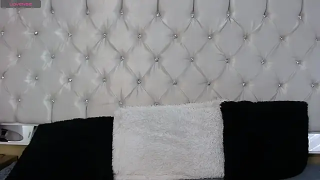 Snapshot of MistressNyx_ chatting on 25, 5, 2026 MistressNyx online show from 25, 5, 2026