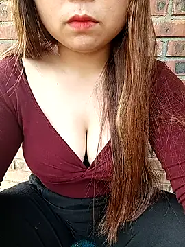 jas-cutle online show from 4, 4, 2026