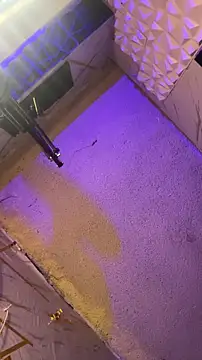 SaskiaDeluxe online show from 5, 4, 2026