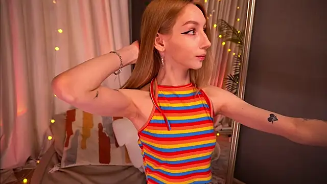 Snapshot of Melrose_ chatting on 17, 4, 2026 Melrose online show from 17, 4, 2026