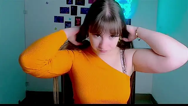 Tiffani Angel online show from 5, 5, 2026