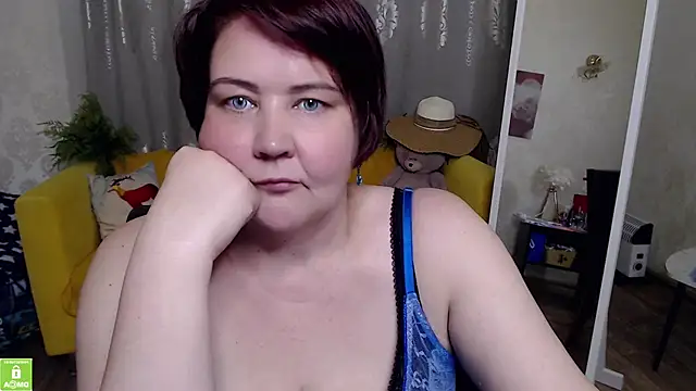 Snapshot of QUEEN02030 chatting on 5, 6, 2026 QUEEN02030 online show from 5, 6, 2026