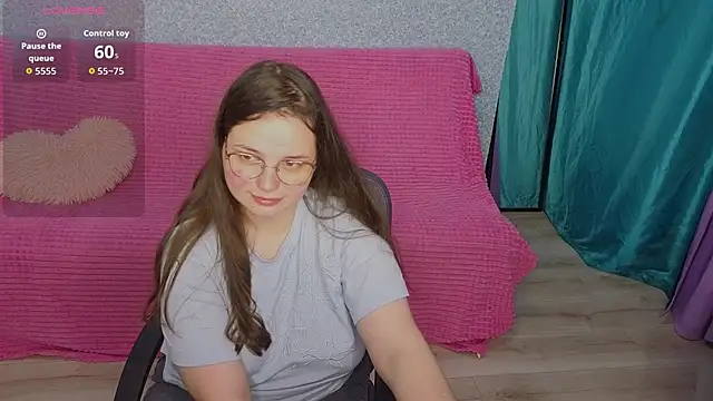 Snapshot of SofiDreamm chatting on 14, 5, 2026 SofiDreamm online show from 14, 5, 2026