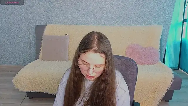Snapshot of SofiDreamm chatting on 8, 6, 2026 SofiDreamm online show from 8, 6, 2026