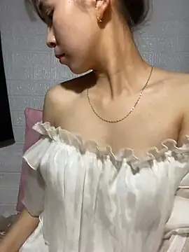 -Tini- online show from 30, 3, 2026