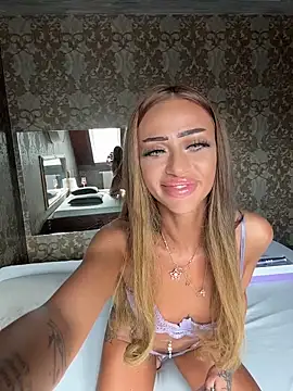 Snapshot of DirtyDebby chatting on 3, 4, 2026 DirtyDebby online show from 3, 4, 2026