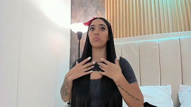 coral evans05 online show from 31, 3, 2026