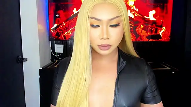  YourBeautifulShemale  online show from 11, 5, 2026
