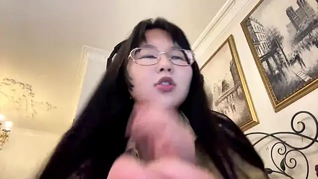 Feylinmay online show from 2, 5, 2026