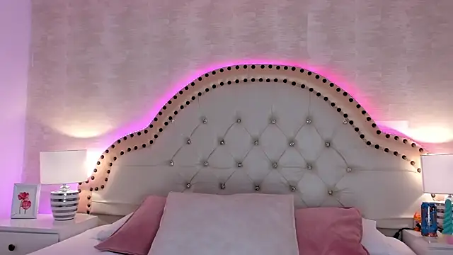 Snapshot of Adara_Muller chatting on 19, 6, 2026 Adara Muller online show from 19, 6, 2026