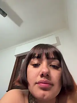 Snapshot of Abrildqquino chatting on 15, 5, 2026 Abrildqquino online show from 15, 5, 2026