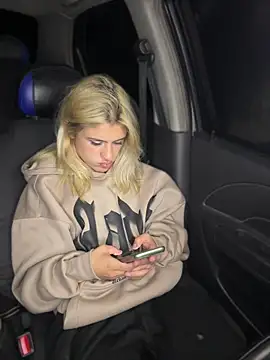 Snapshot of Lia_fire chatting on 3, 5, 2026 Lia fire online show from 3, 5, 2026
