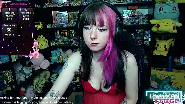 Snapshot of CutieTracer chatting on 30, 5, 2026 CutieTracer online show from 30, 5, 2026