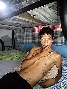 Snapshot of Athenas_23CM chatting on 16, 4, 2026 Athenas 23CM online show from 16, 4, 2026