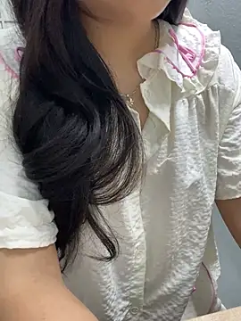 Rosecute11 online show from 15, 4, 2026