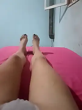 Skinnygirljulie online show from 1, 4, 2026