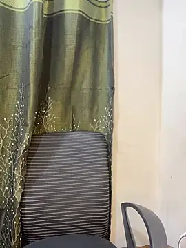 Cutiepie- online show from 8, 5, 2026