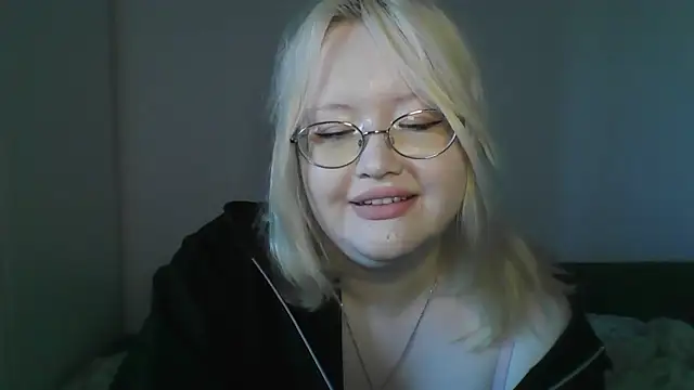 Snapshot of Elayne_Sweet chatting on 27, 4, 2026 Elayne Sweet online show from 27, 4, 2026