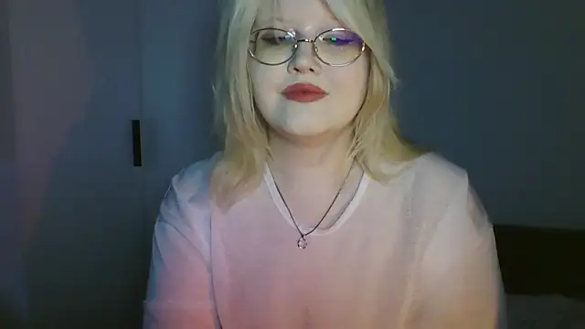 Snapshot of Elayne_Sweet chatting on 15, 6, 2026 Elayne Sweet online show from 15, 6, 2026
